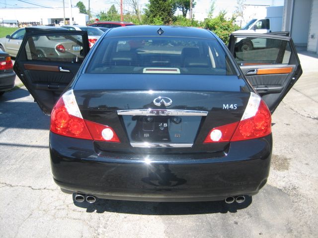 2006 Infiniti M45 XLT Supercab Shortbed