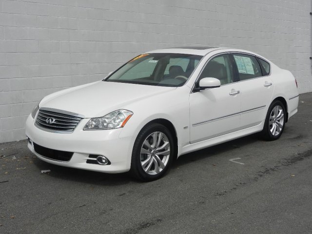 2009 Infiniti M45 Base