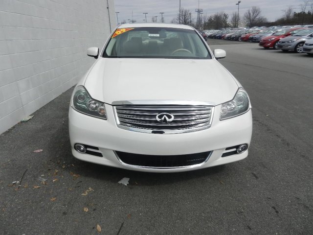 2009 Infiniti M45 Base