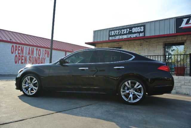 2011 Infiniti M56 GSX