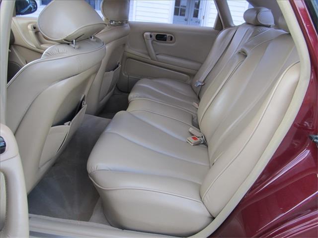 1993 Infiniti Q45 SE Sedan