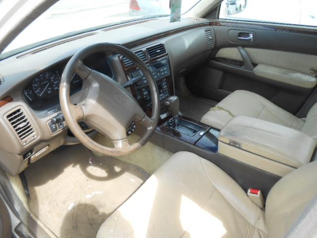 1997 Infiniti Q45 Base