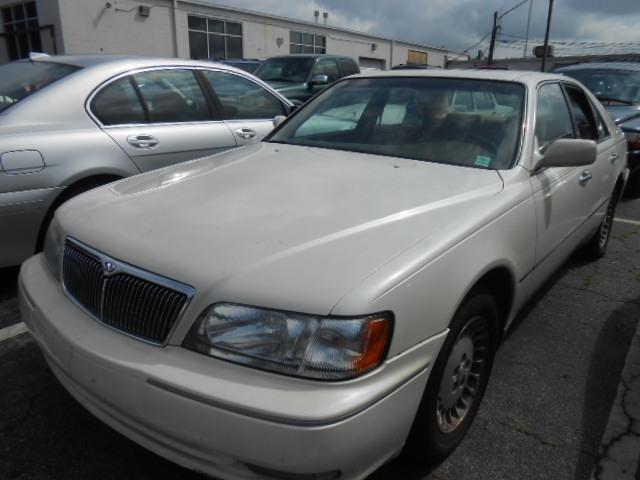 1997 Infiniti Q45 Base