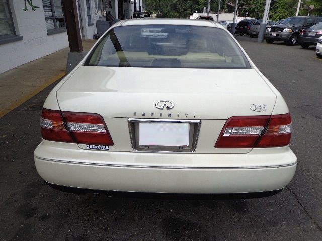 1997 Infiniti Q45 Fusion Sport Sedan 4D
