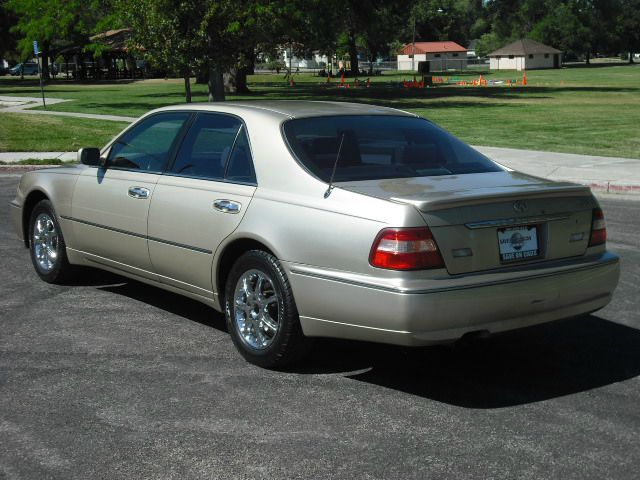 1999 Infiniti Q45 All-wheel Drive SLT1