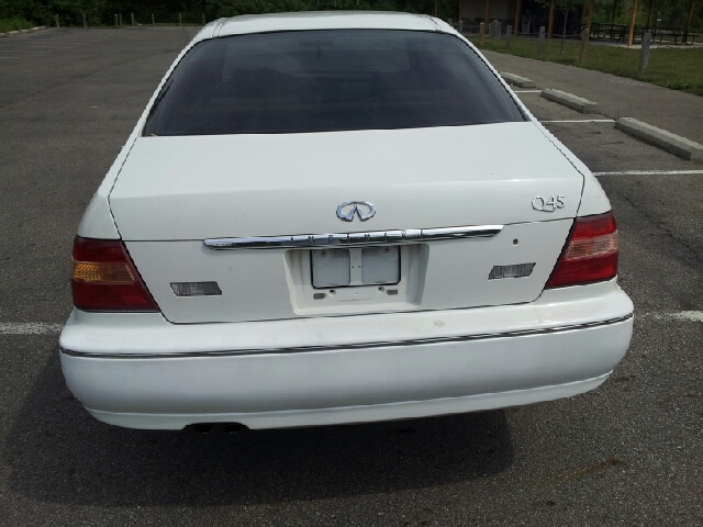 2001 Infiniti Q45 Unknown