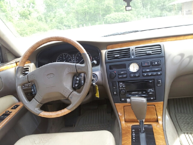 2001 Infiniti Q45 Unknown