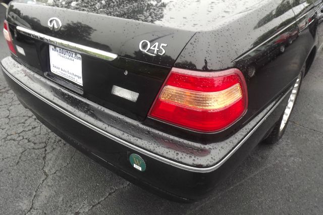 2001 Infiniti Q45 Coupe