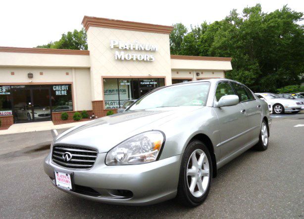 2002 Infiniti Q45 Base
