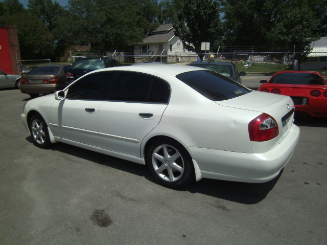 2002 Infiniti Q45 Base