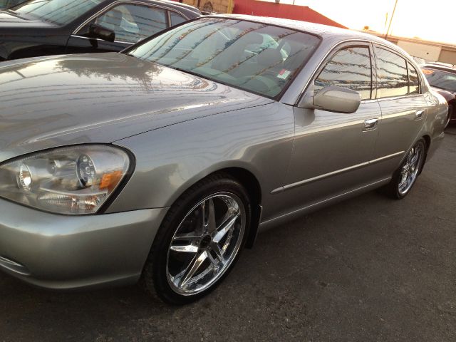 2002 Infiniti Q45 Base