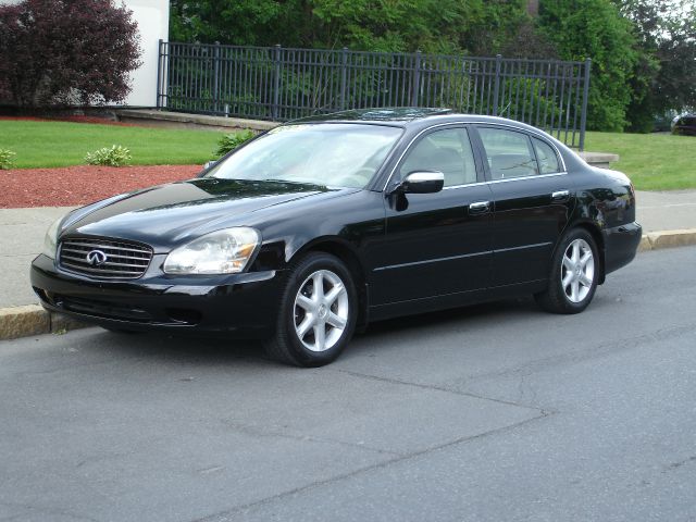 2002 Infiniti Q45 Base