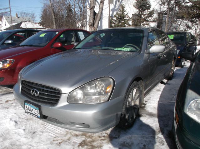 2002 Infiniti Q45 Base
