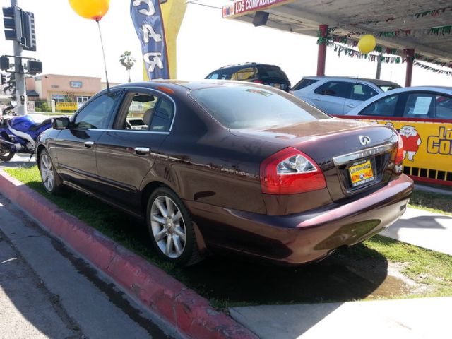 2002 Infiniti Q45 Base