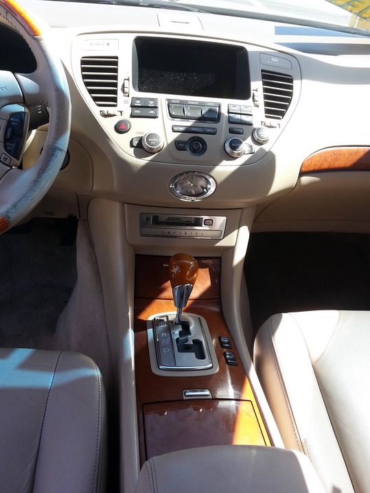 2002 Infiniti Q45 Base