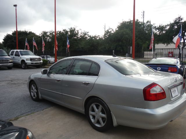 2003 Infiniti Q45 Premium