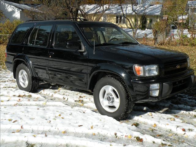 1997 Infiniti QX4 Unknown