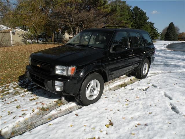 1997 Infiniti QX4 Unknown