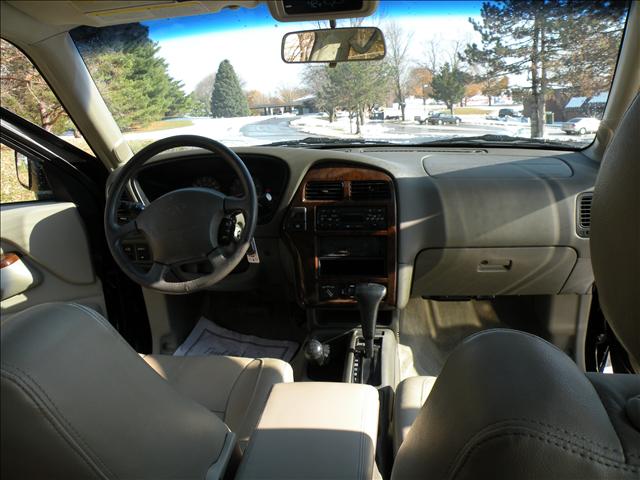 1997 Infiniti QX4 Unknown