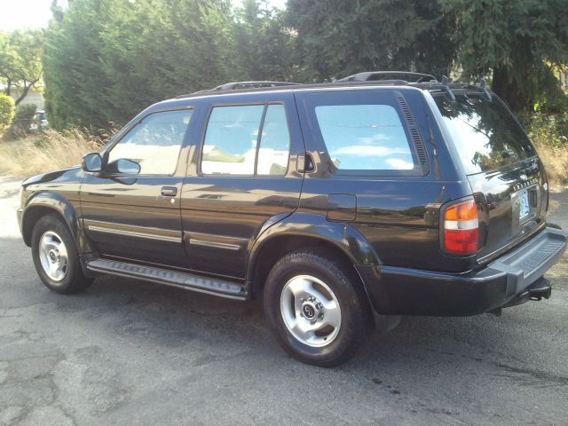 1997 Infiniti QX4 Super