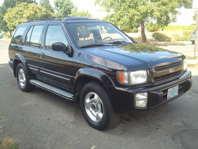 1997 Infiniti QX4 Super