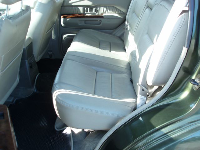1997 Infiniti QX4 Base