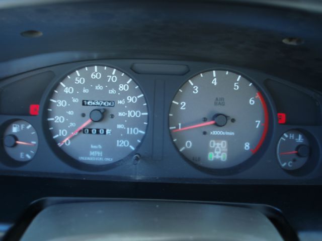 1997 Infiniti QX4 Base