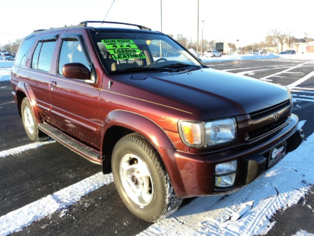 1998 Infiniti QX4 Base