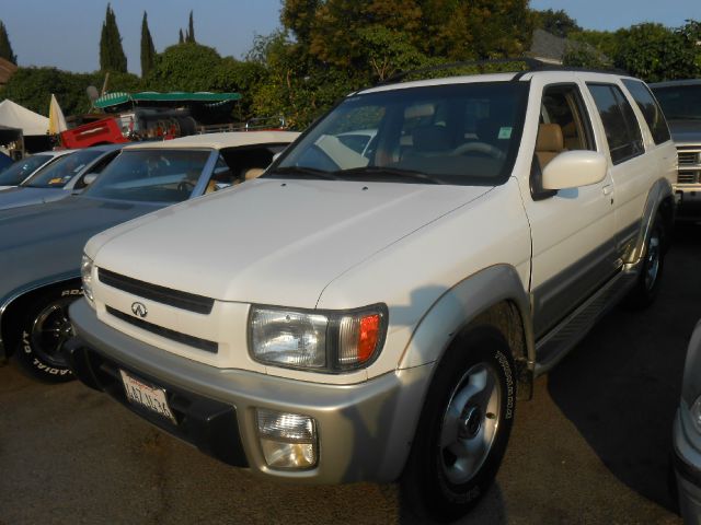 1998 Infiniti QX4 Unknown