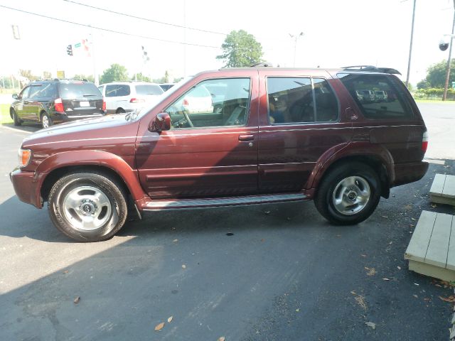 1999 Infiniti QX4 5dr XLE Limited AWD