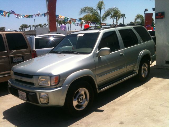 1999 Infiniti QX4 5dr XLE Limited AWD