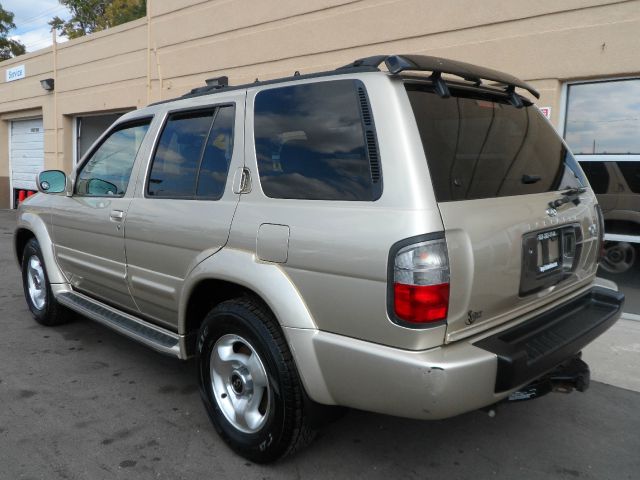 1999 Infiniti QX4 5dr XLE Limited AWD