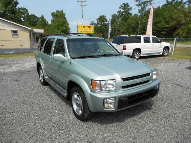 2000 Infiniti QX4 E320 4matic