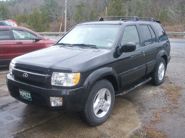 2001 Infiniti QX4 Ram 3500 Diesel 2-WD