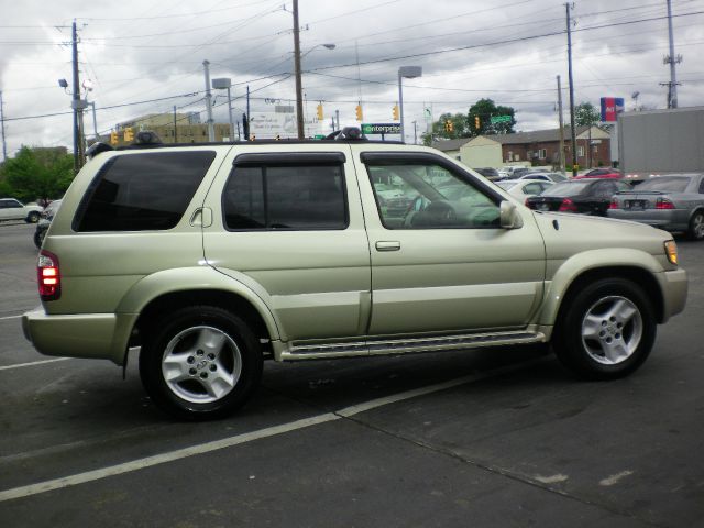 2001 Infiniti QX4 Ram 3500 Diesel 2-WD