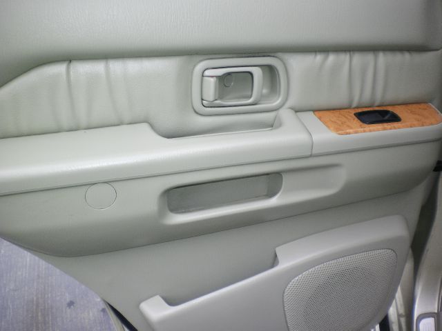 2001 Infiniti QX4 Ram 3500 Diesel 2-WD