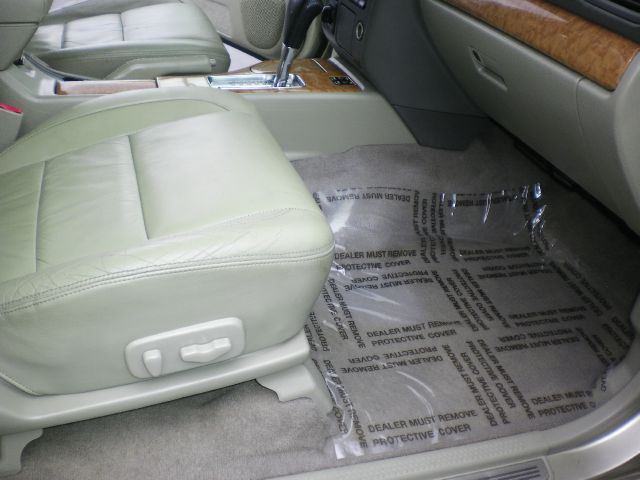 2001 Infiniti QX4 Ram 3500 Diesel 2-WD