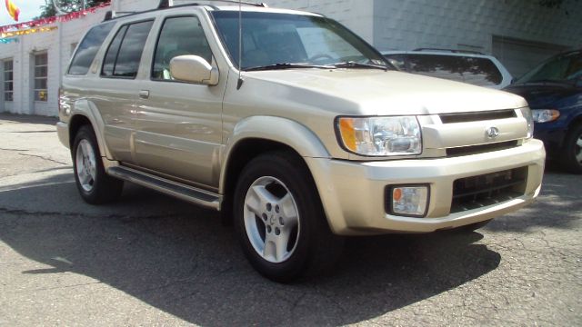 2001 Infiniti QX4 Ram 3500 Diesel 2-WD