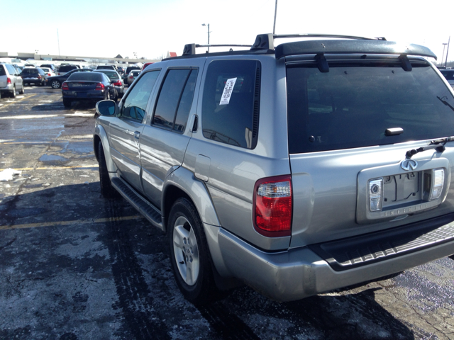 2001 Infiniti QX4 Ram 3500 Diesel 2-WD