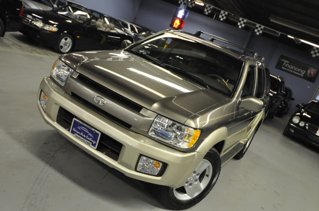 2001 Infiniti QX4 Ram 3500 Diesel 2-WD