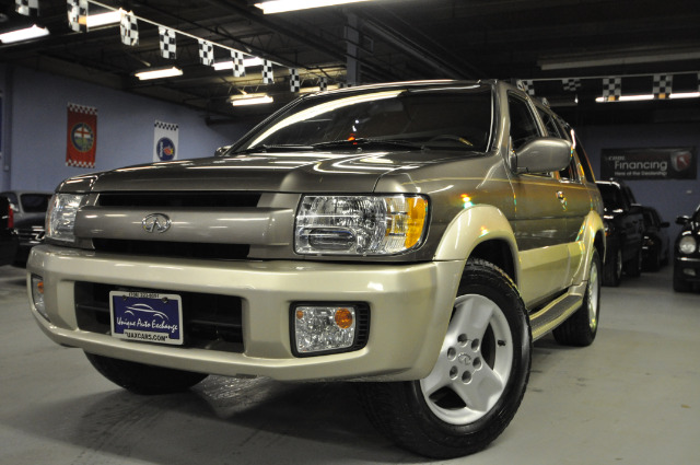 2001 Infiniti QX4 Ram 3500 Diesel 2-WD