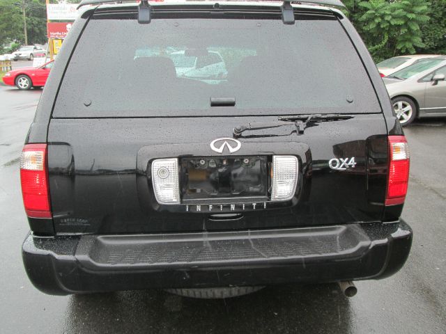 2001 Infiniti QX4 Ram 3500 Diesel 2-WD