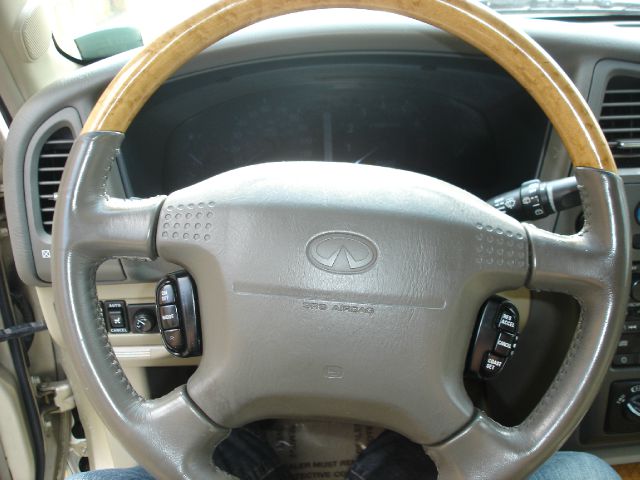 2001 Infiniti QX4 Ram 3500 Diesel 2-WD