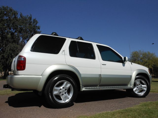 2001 Infiniti QX4 Ram 3500 Diesel 2-WD