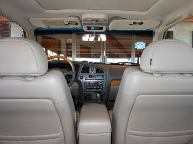 2001 Infiniti QX4 Ram 3500 Diesel 2-WD