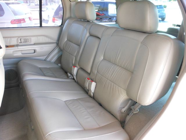 2001 Infiniti QX4 Ram 3500 Diesel 2-WD