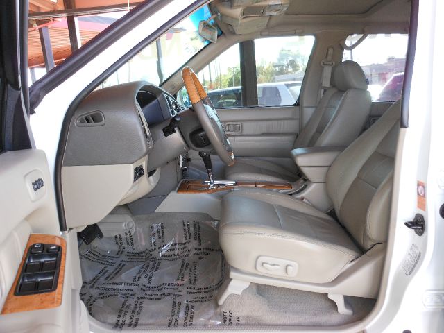 2001 Infiniti QX4 Ram 3500 Diesel 2-WD