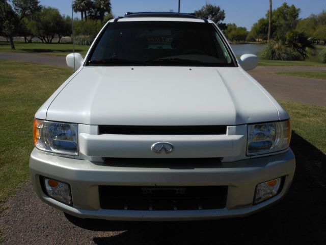 2001 Infiniti QX4 Ram 3500 Diesel 2-WD