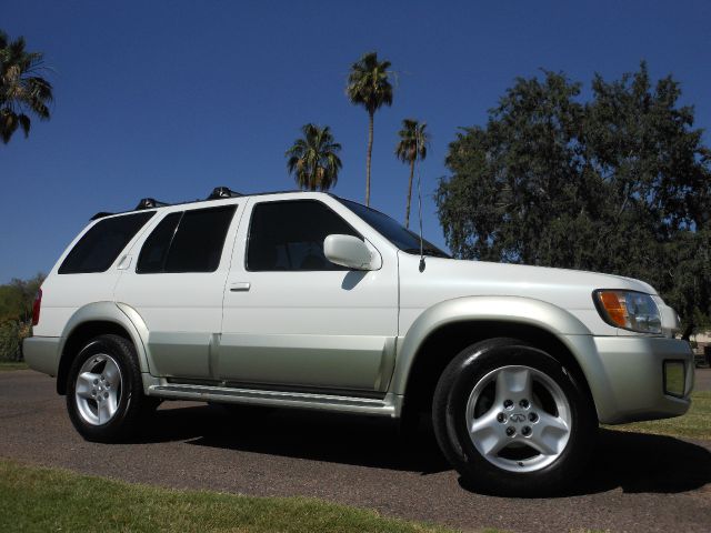 2001 Infiniti QX4 Ram 3500 Diesel 2-WD