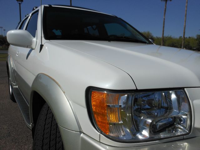 2001 Infiniti QX4 Ram 3500 Diesel 2-WD